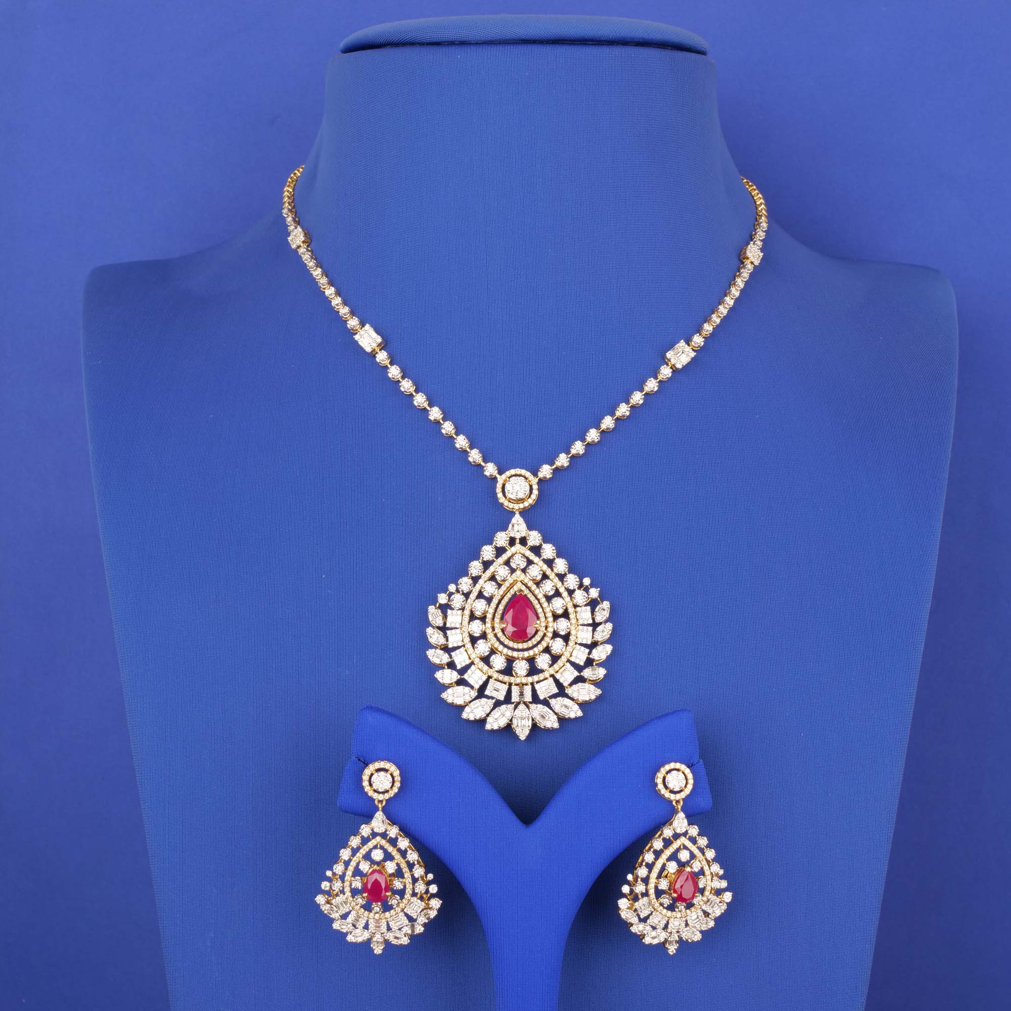 18K YG/WG Diamond Necklace Earring Set (Intchg)